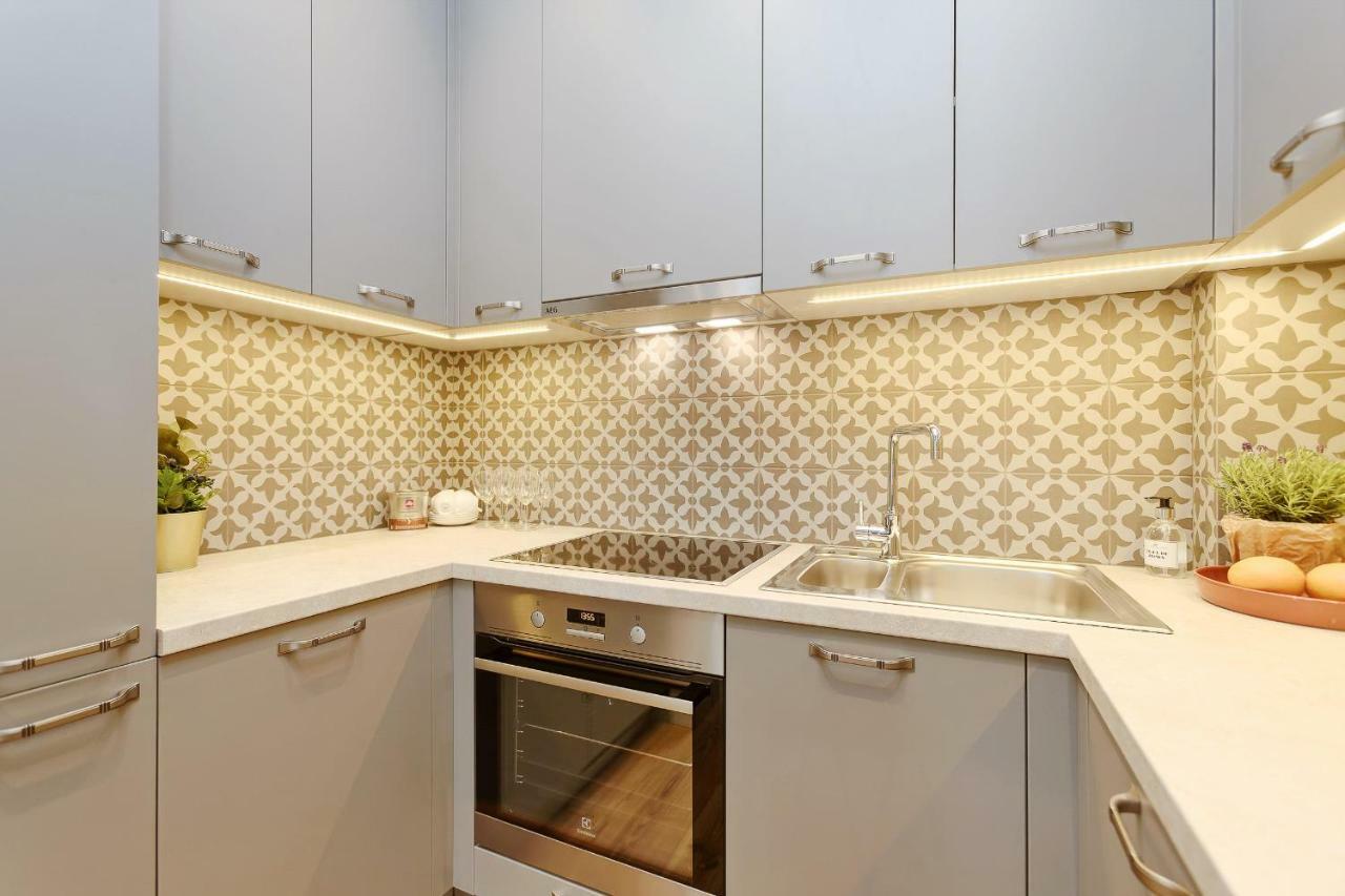 Dzirnavu Residense Appartement Riga Buitenkant foto
